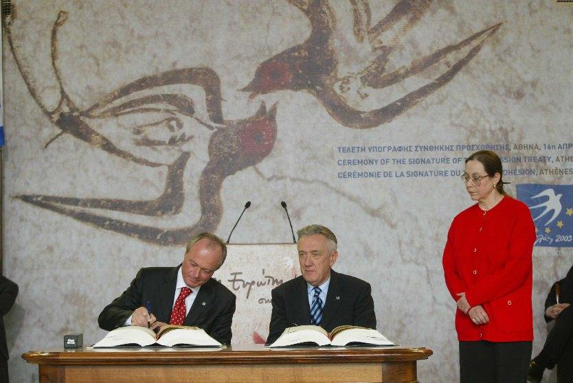 Signing ceremony of the accession treaty of the New Member States of the EU